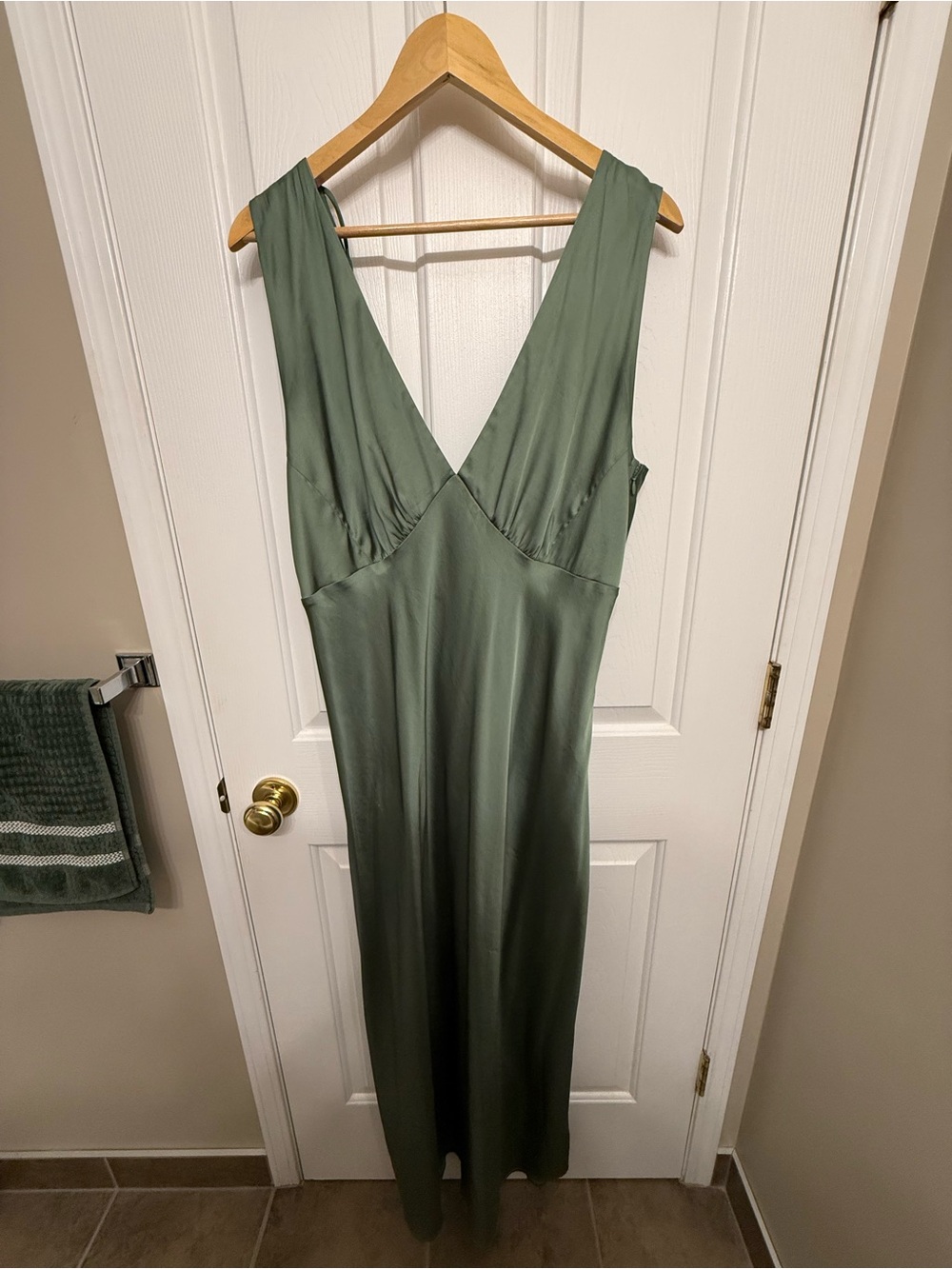 Abercrombie & Fitch Plunge Cowl Back Maxi Dress